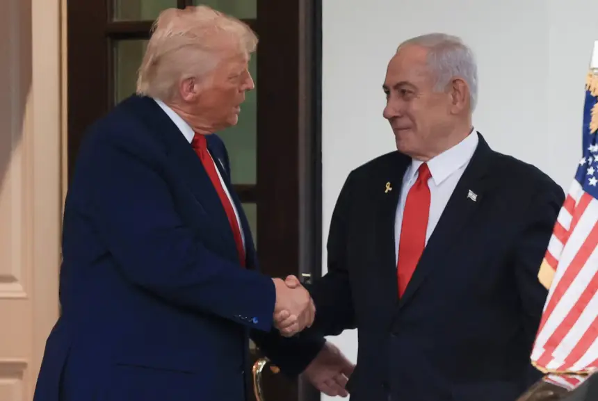 ترامب يضغط على نتنياهو: "بيبي، حان الوقت" لإنهاء الحرب